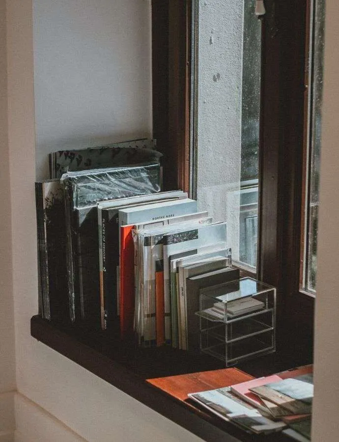 window sill storage idea for small apartment